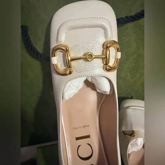 Gucci Elegant Cream Block Heel Pumps - Picture 7 of 10